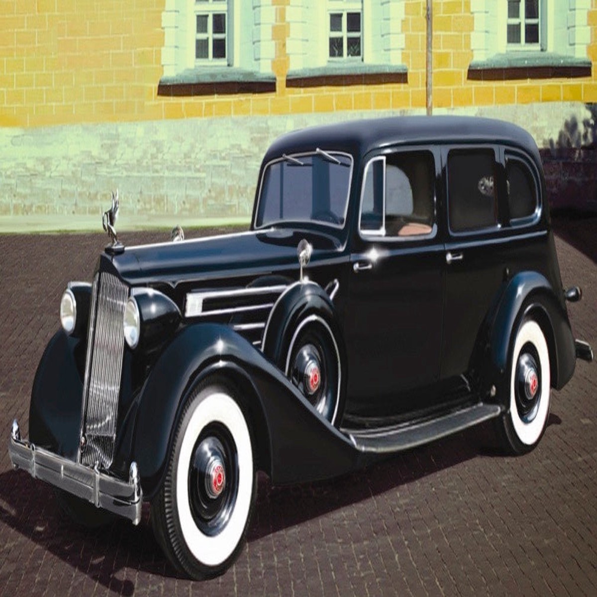 ICM 35535 1/35 Packard Twelve (Model 1936)